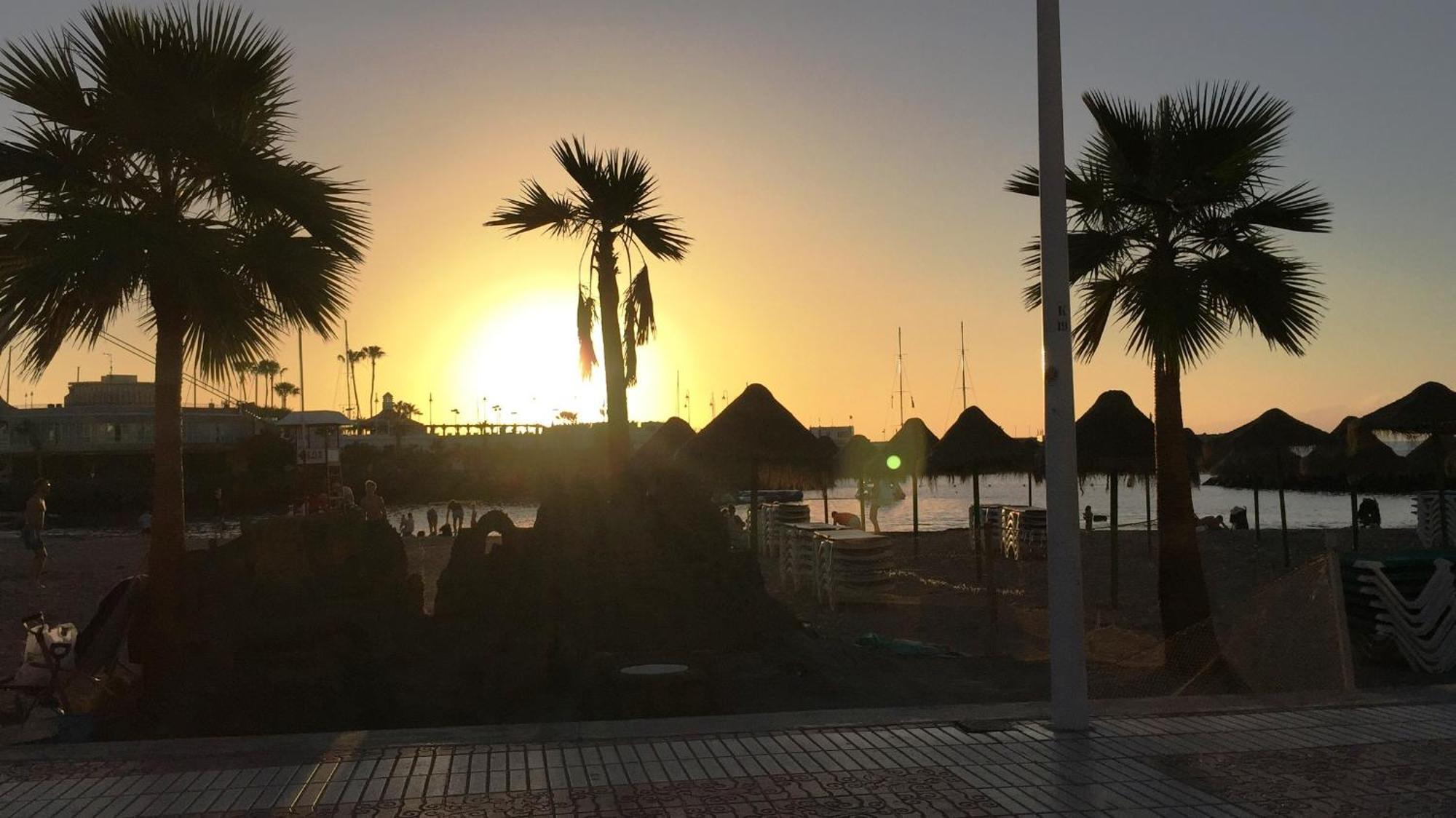 Blue Bay Paradise - Beach Front Apartment With Sea View Playa Paraiso  Extérieur photo