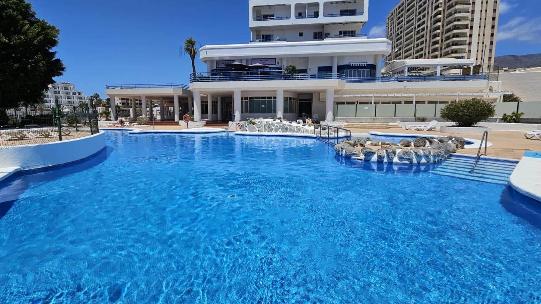 Blue Bay Paradise - Beach Front Apartment With Sea View Playa Paraiso  Extérieur photo