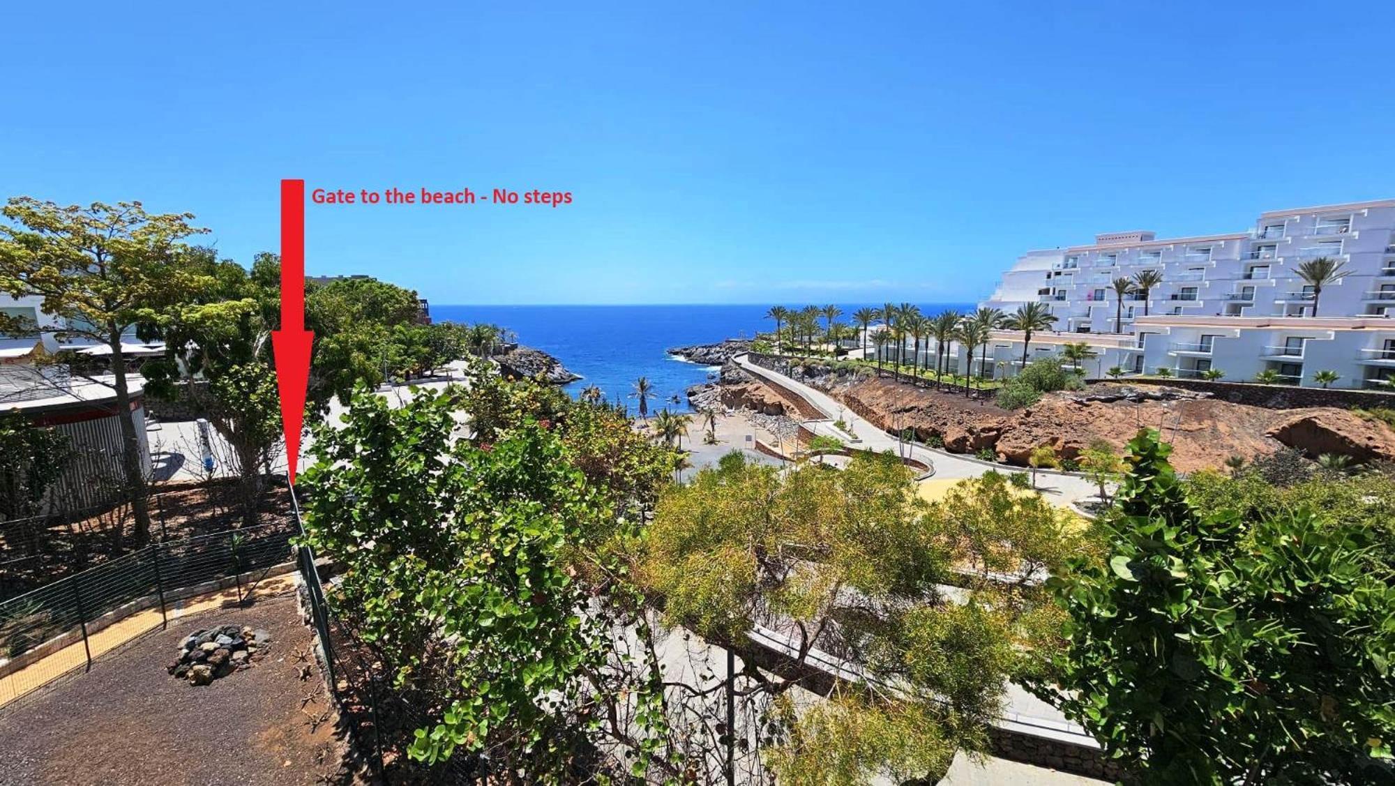 Blue Bay Paradise - Beach Front Apartment With Sea View Playa Paraiso  Extérieur photo